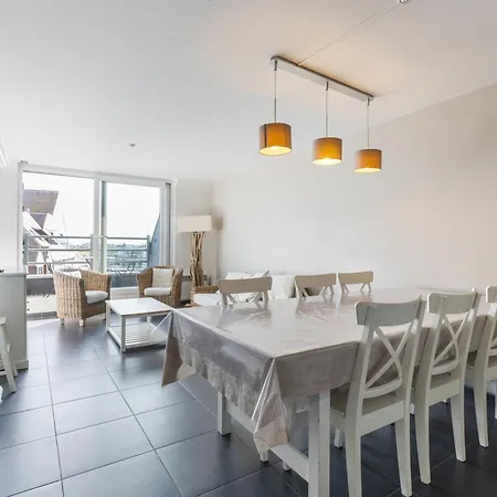 アパート Plaza P シント・イデスバルト