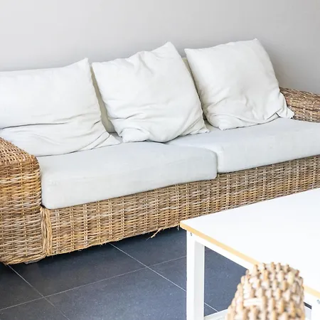 Plaza P アパート シント・イデスバルト